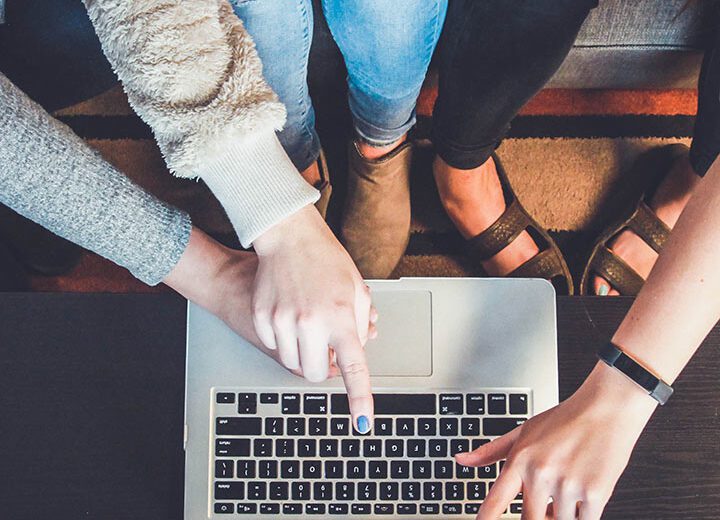 people buying on ecommerce store